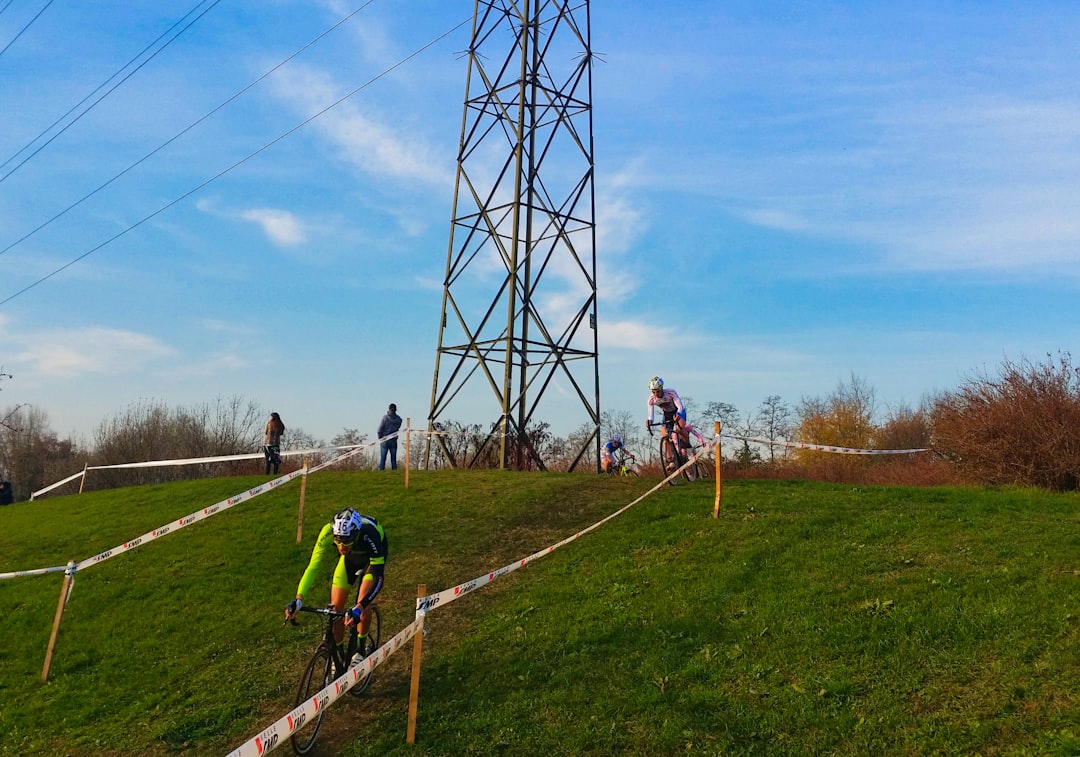 Best eBike for Steep Hills UK: 2025 Field Test for Hilly Commutes